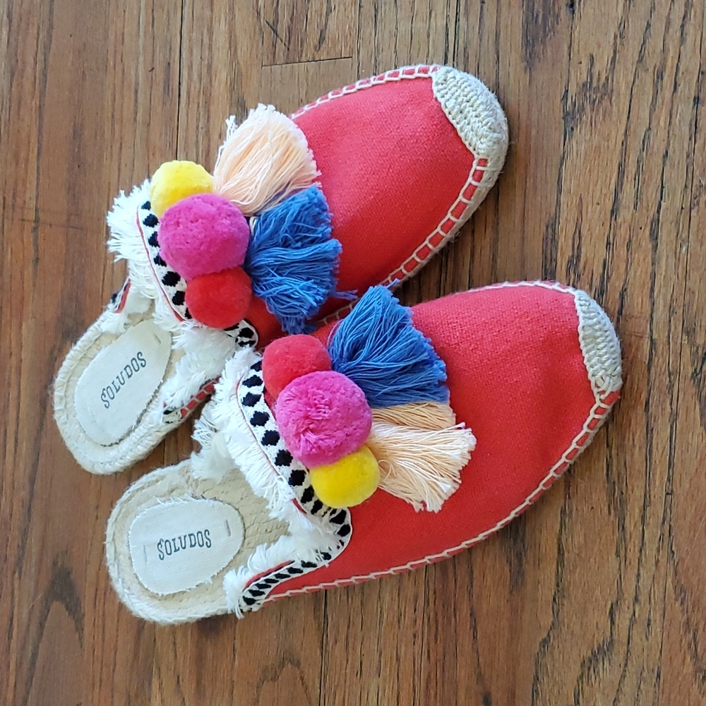 Soludos Red Colorful Pom Pom Mule Espadrille Flats size 10